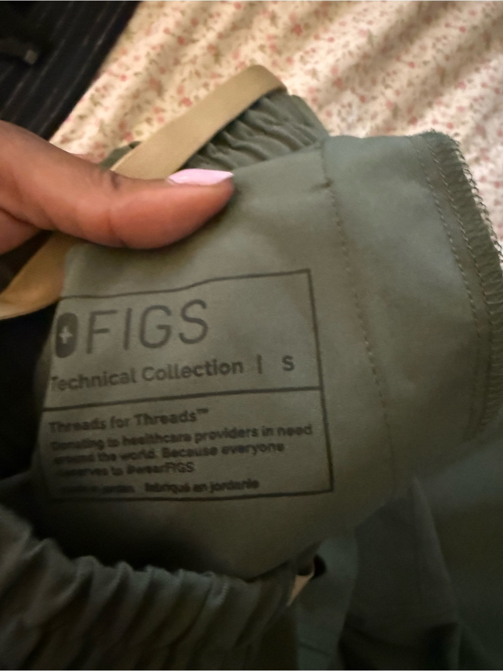 Figs Scrub Set - Picture 3 of 4